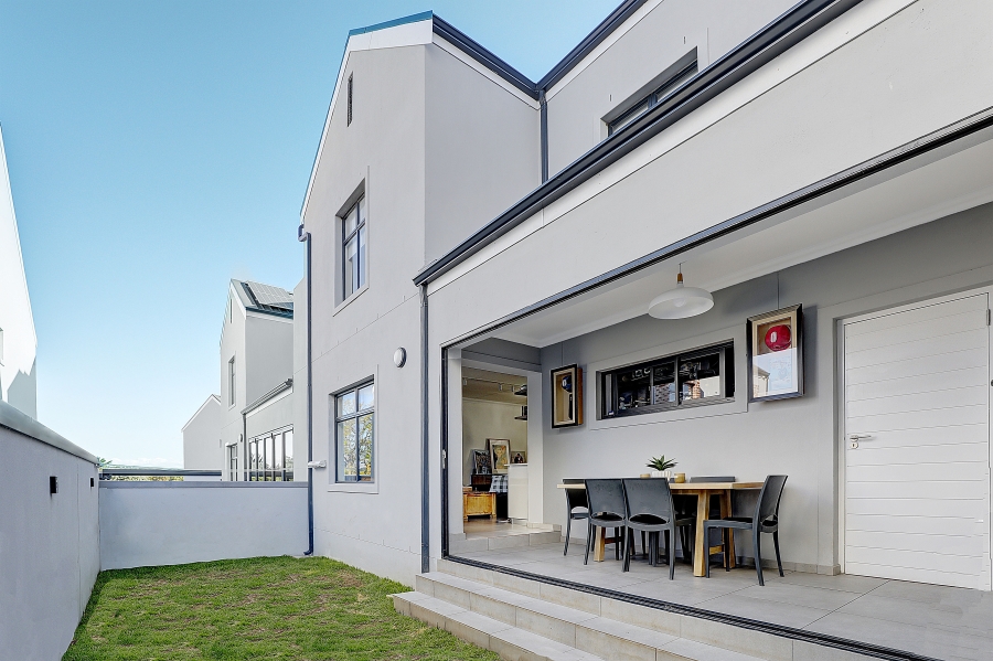 3 Bedroom Property for Sale in Vierlanden Western Cape